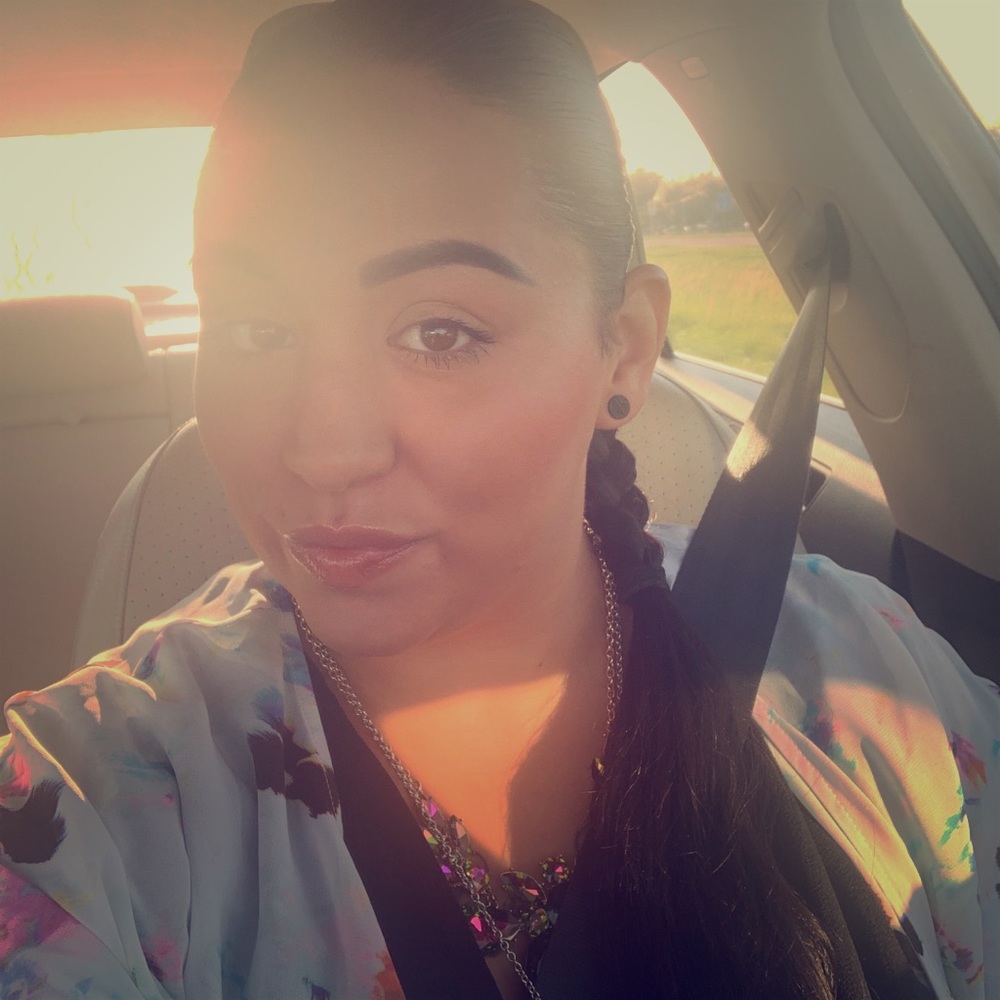 Meet your Posher, Kayla